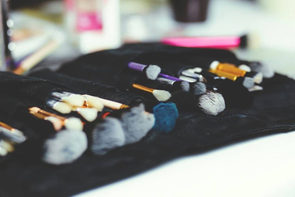 Stage Makeup Essentials: 7 Proven Tips to Avoid Costly Mistakes